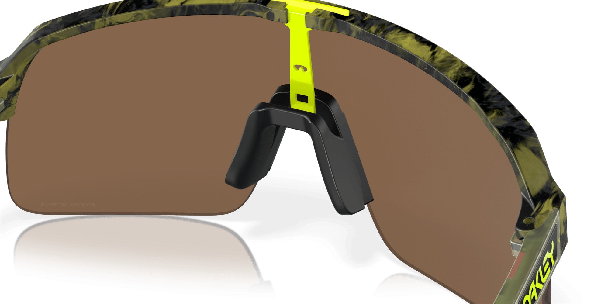0OO9463__946357__P21__shad__al4