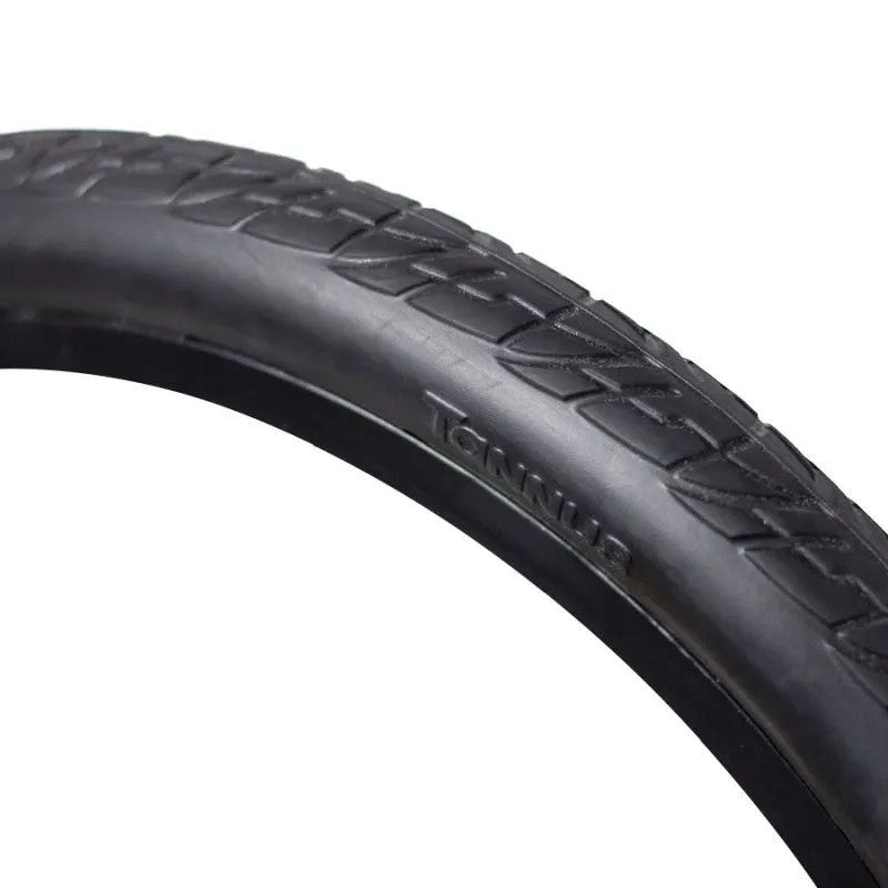704079